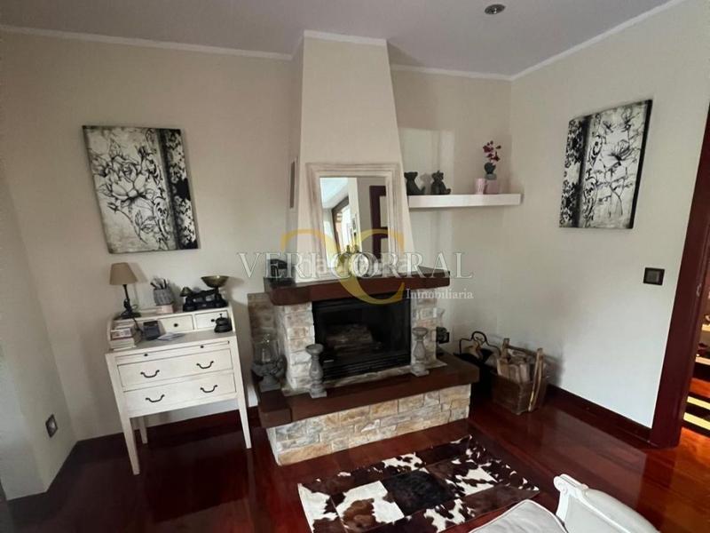 Foto 8f731710-9cf7-4a54-b653-e4c4bca07f7a. Xalet amb calefacció aparcament piscina a Llanes pueblo Llanes