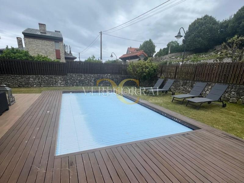 Foto d193929b-ba88-4b63-91dc-838de2cd1a4e. Xalet amb calefacció aparcament piscina a Llanes pueblo Llanes