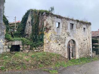 Casa  Pechón. Propiedad para reformar en pechón.