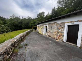 Casa  Nocedo. Antiguas cuadras con el cambio de uso hecho.