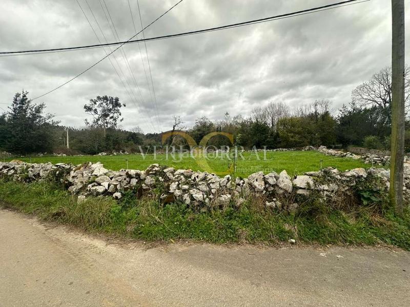 Foto 35f224bb-abb3-4310-9def-6e14cf5a5d35. Residential plot in Llanes pueblo Llanes