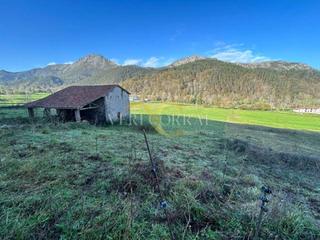 Casa  Puentenuevo. Casa de piedra con terreno de 13.800m en el valle de ardisana, l