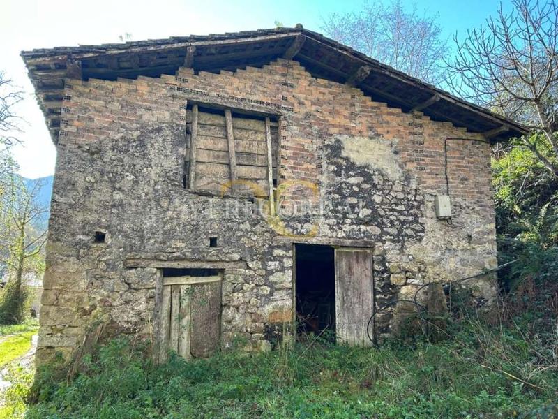 Foto 16b0ea72-5639-40d1-933f-c421f3689516. Haus in Vibaña-Ardisana-Caldueño Llanes