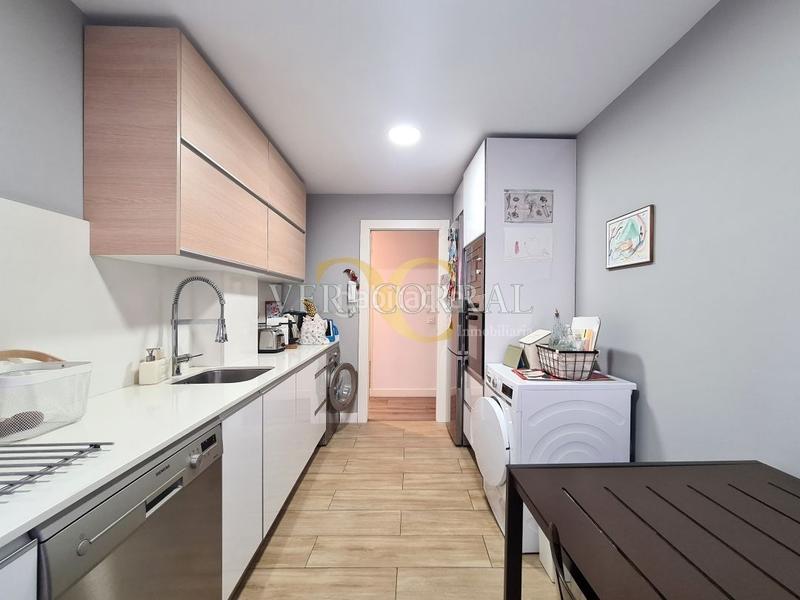 Foto 65f89ca9-ff86-42e6-b9ef-60e761b00a5f. Piso  amplio totalmente reformado en el Centro. en Gijón