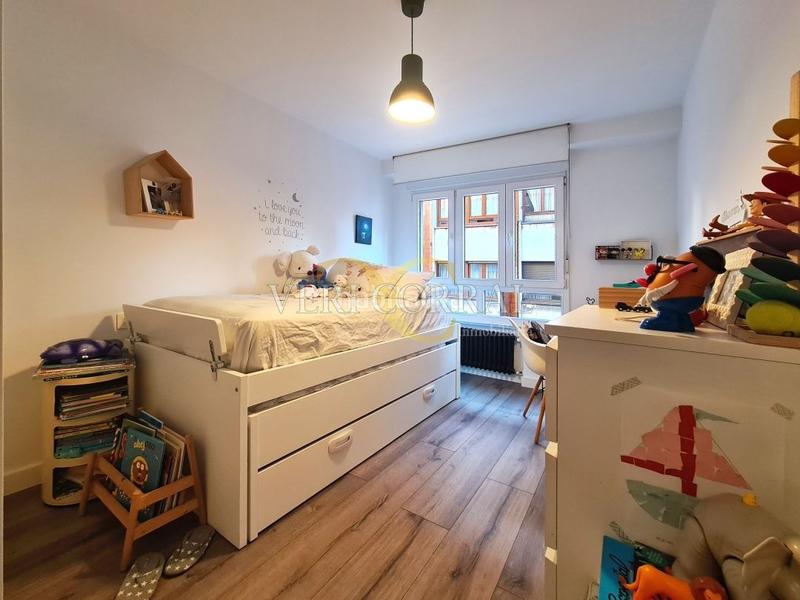 Foto 6e8518b0-b223-4a63-8a55-07a85b37ee2b. Piso  amplio totalmente reformado en el Centro. en Gijón