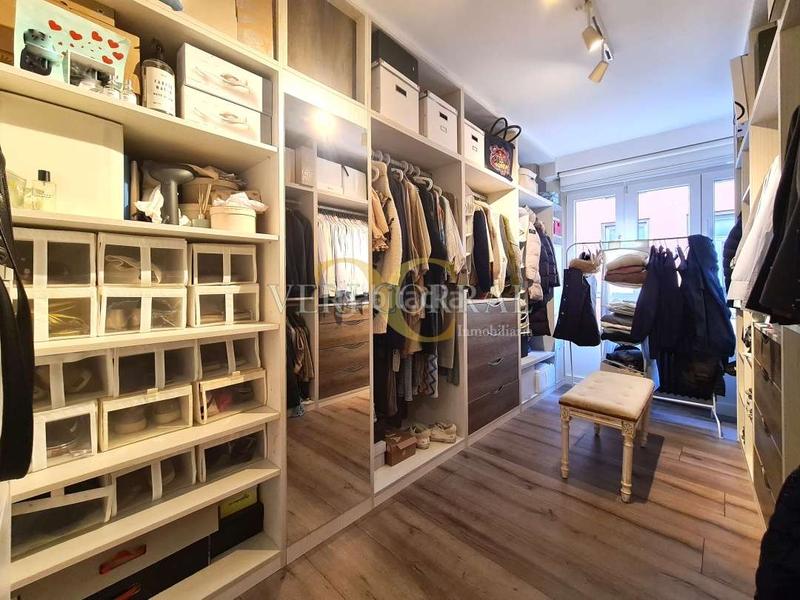 Foto b27c14b4-056a-4c43-8111-74a3bd21e4bd. Piso  amplio totalmente reformado en el Centro. en Gijón