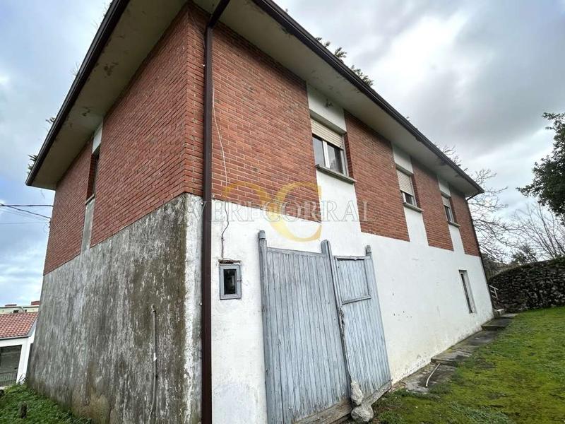 Foto 371254e2-1d78-4257-bfe6-c1c2e3c81839. Haus mit parking in Celorio-Poó-Parres Llanes