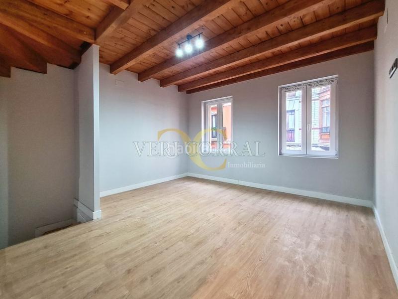 Foto 54b739a3-271a-4aa5-b1f0-aca67ee9676d. Pis amb calefacció a Cimadevilla Gijón