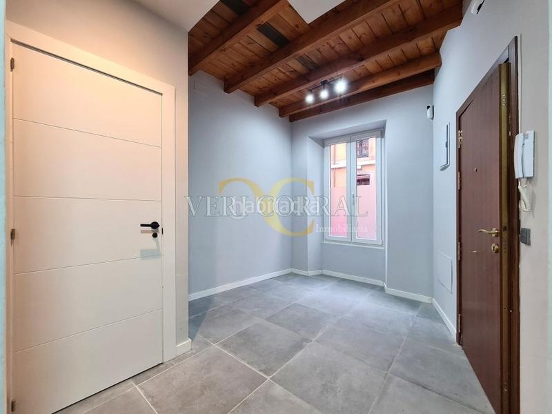 Foto 703f382f-032e-4c6d-a69c-8361018baa5f. Pis amb calefacció a Cimadevilla Gijón