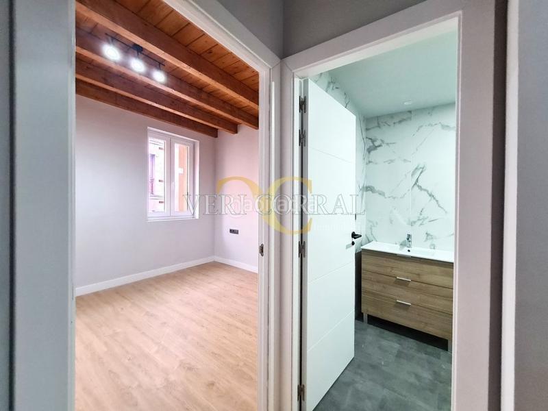 Foto aea1763c-bab8-4786-bcd7-f5f6023f2ee1. Pis amb calefacció a Cimadevilla Gijón