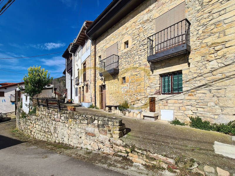 Foto 50e066a5-88a7-4c09-8b4b-fdbac0a0fc3c. Casa adossada amb calefacció a Vidiago-Pendueles-Tresgrandras Llanes
