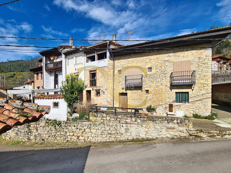 Foto cb405f23-a7d2-4652-8bcf-66afcb5e4b1a. Casa adossada amb calefacció a Vidiago-Pendueles-Tresgrandras Llanes