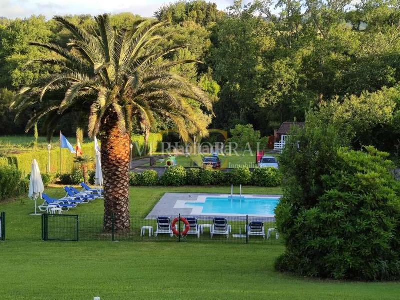 Foto 44b89537-a32c-4db1-9ead-f7da5615143f. Édifice dans Ribadesella