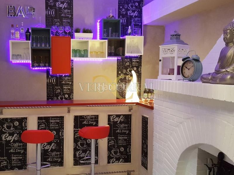 Foto 7dcd3cca-0efb-4df2-bf6b-21d45c524765. Édifice dans Ribadesella