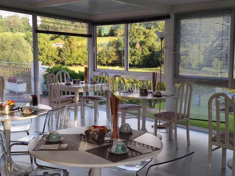 Foto 986f5a01-72f8-49f0-839c-f406f4e216e9. Édifice dans Ribadesella