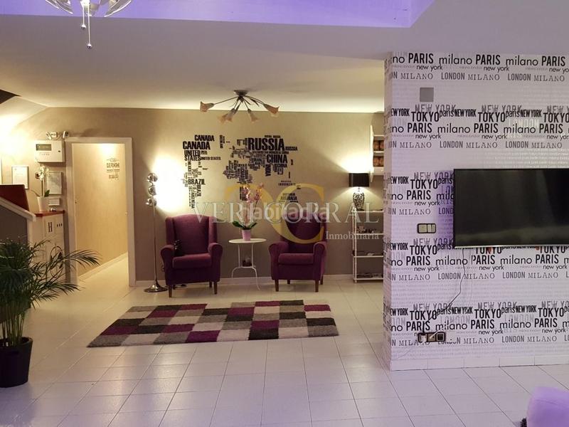 Foto c1051150-e6ad-4c19-89df-6d55be61e54c. Édifice dans Ribadesella