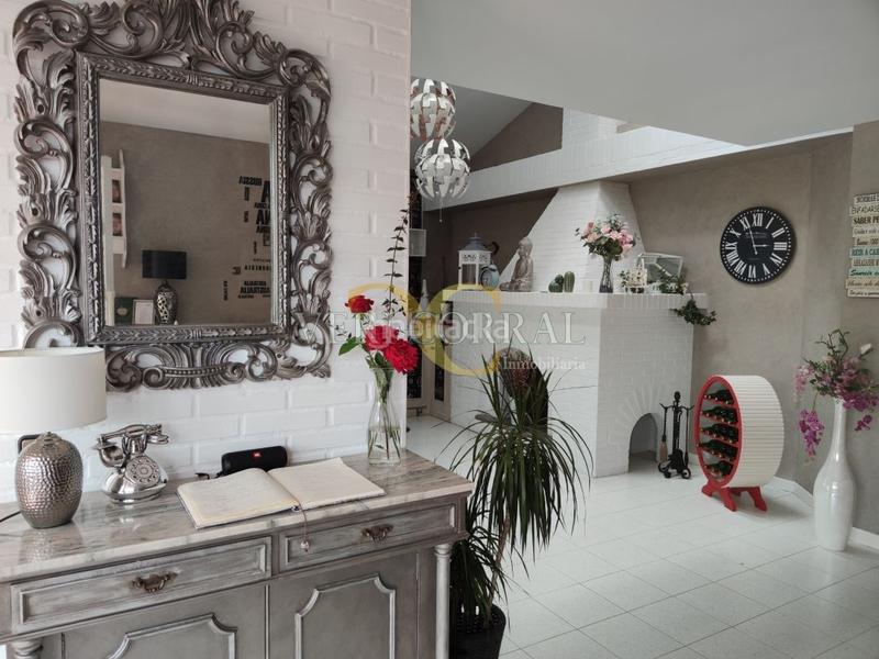 Foto ec05e3b2-3c22-40e7-b7f7-2c6f4df8ea9e. Édifice dans Ribadesella