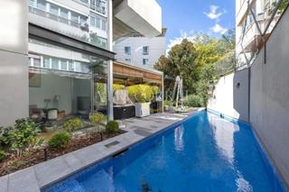 Dúplex  Paseo de la habana. Exclusivo dúplex con jardín y piscina privada.