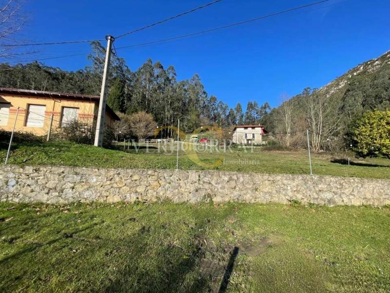 Foto 34acd8cb-6146-4b5b-9255-afbb7b6a0651. Terreno residencial exclusiva terreno edificable junto al río sella. en Ribadesella