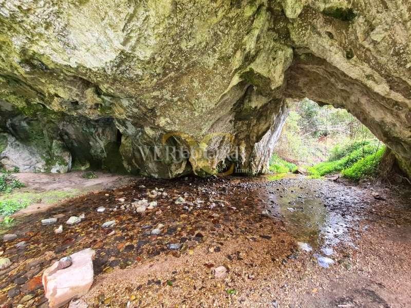 Foto 60c4a23c-77a8-4beb-8b86-9f58c4bfed80. Terreno residencial exclusiva terreno edificable junto al río sella. en Ribadesella