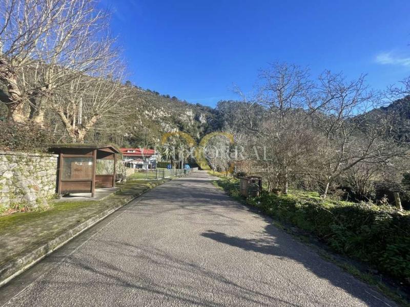 Foto a6f30203-ae20-4780-99c3-70cc92e2372a. Terreno residencial exclusiva terreno edificable junto al río sella. en Ribadesella