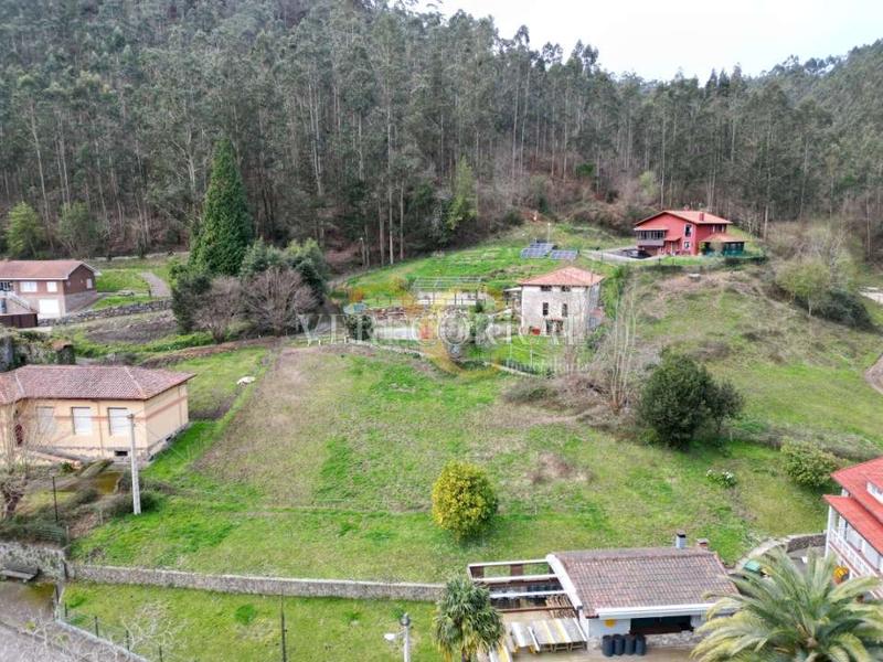 Foto cb14a73f-d151-4493-858e-0f0e2b26c87e. Terreno residencial exclusiva terreno edificable junto al río sella. en Ribadesella