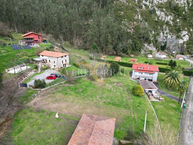 Foto f30551b6-febd-4d98-9519-c5fd7b9607f4. Terreno residencial exclusiva terreno edificable junto al río sella. en Ribadesella