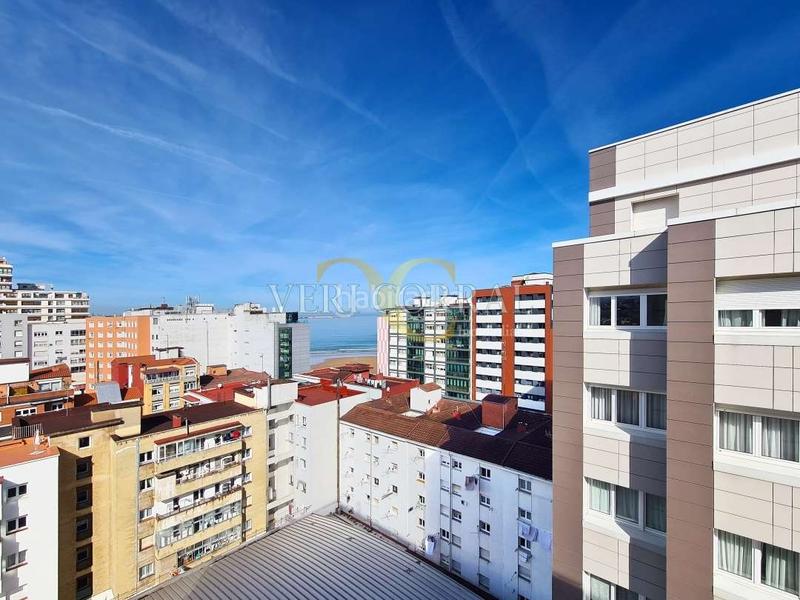 Foto 007c0e7e-7031-4b04-a3f6-19df5e4e87ff. Piso exclusiva piso para reformar en La Arena. en Gijón