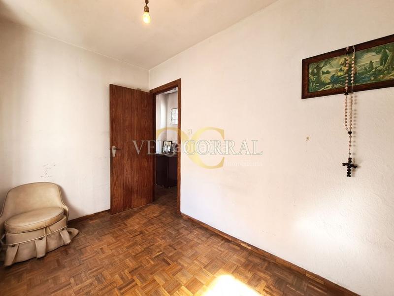 Foto 16d2ce76-c063-4750-b7db-7fd8b0e177bd. Piso exclusiva piso para reformar en La Arena. en Gijón