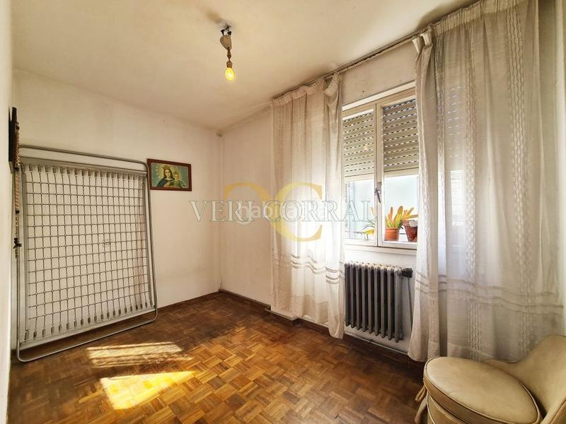 Foto cc8d4d17-e3c1-4354-9063-eb8fe286467f. Piso exclusiva piso para reformar en La Arena. en Gijón