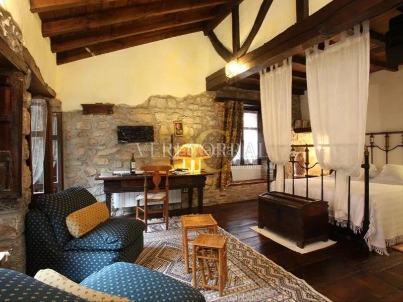 Foto 0cd4f8cf-8298-4673-a168-a87705ee41ff. Édifice dans Peñamellera Baja