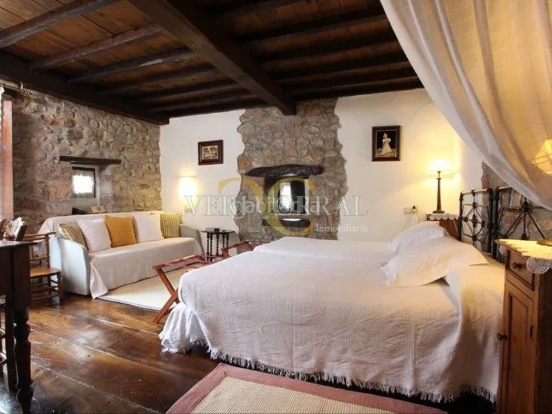 Foto 21eaf5ba-c6d1-4adf-9194-2387b013da79. Édifice dans Peñamellera Baja