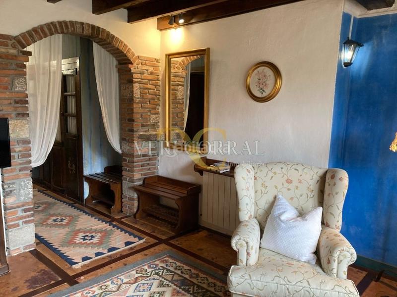 Foto 488d2d79-24ce-4a67-ad9a-6dd7c5fb84bf. Édifice dans Peñamellera Baja