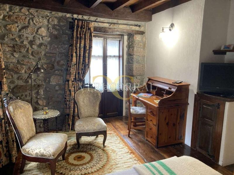 Foto a0489201-0c58-4eb9-be58-44ce287aa8d7. Édifice dans Peñamellera Baja