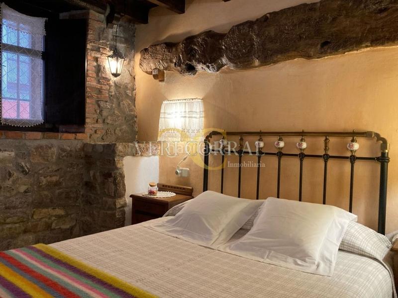 Foto deff81ee-123d-48ea-b5ba-6d787aab6a04. Édifice dans Peñamellera Baja