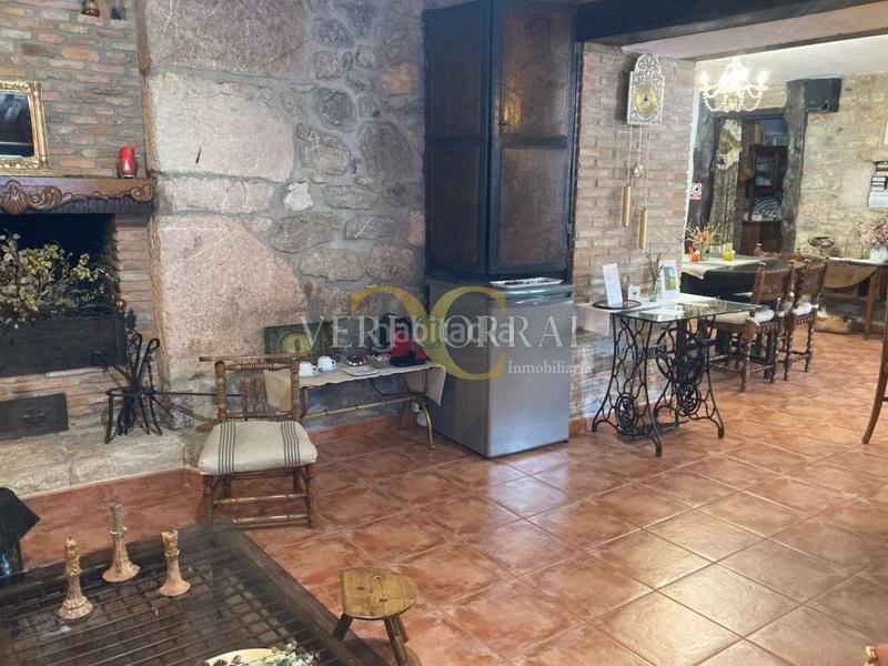 Foto ead2d15a-3d23-4c23-8d6f-f7ed70be91fa. Édifice dans Peñamellera Baja