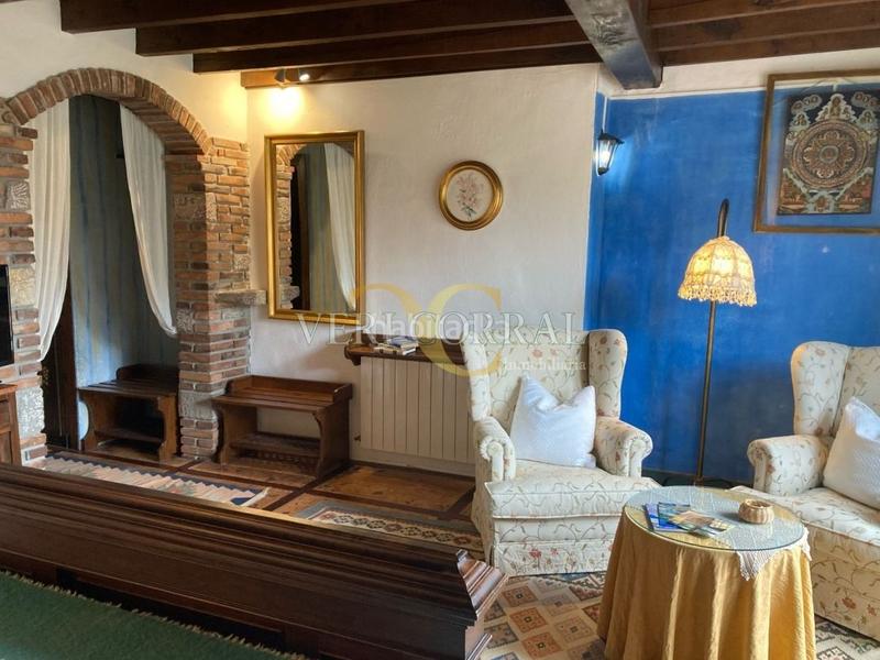 Foto fe81b9ea-74dc-4ee9-bcc1-8387e7ef0877. Édifice dans Peñamellera Baja