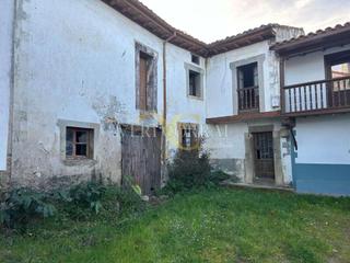 Casa  Villahormes. Casa para reformar a 5 minutos de la playa de san antolín.