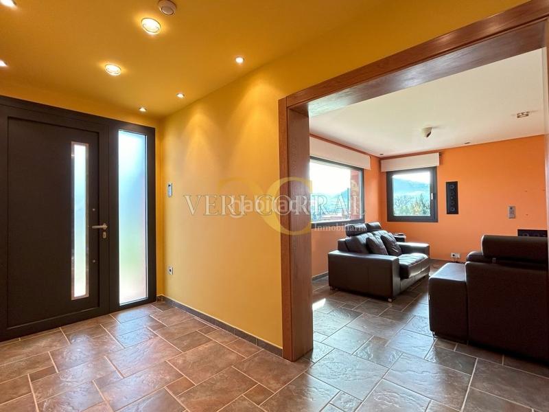 Foto 0a0161fa-7a6a-4ec5-b5f6-e7a3b54d20e3. Chalet exclusiva fantástico chalet en mareo. en Leorio Gijón