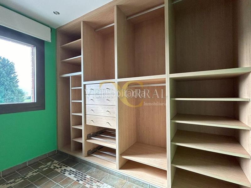 Foto 0ac1f2b2-6a77-4f7b-a571-8849ad317721. Chalet exclusiva fantástico chalet en mareo. en Leorio Gijón