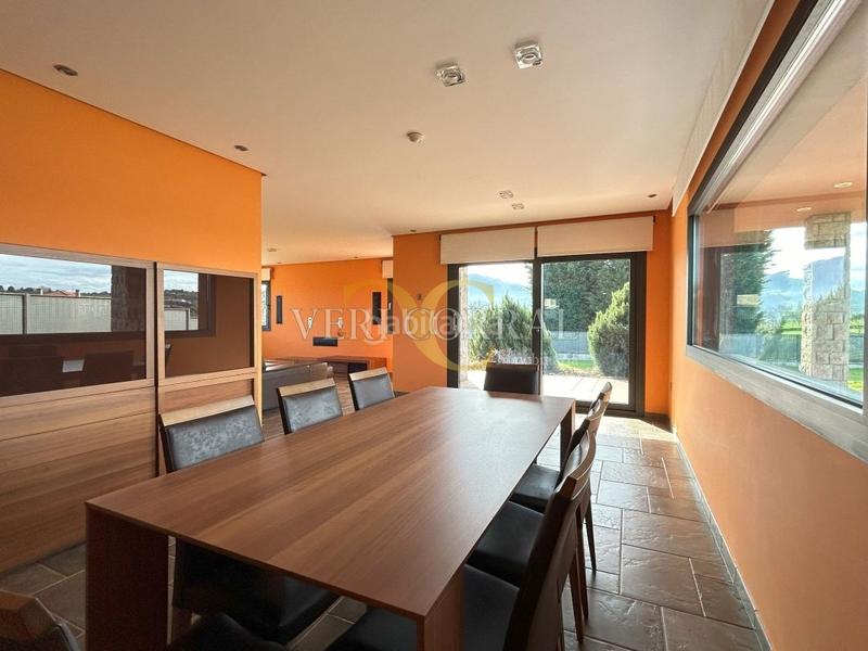 Foto 0efcfeea-5210-43f9-93ec-1f64cc8cda7e. Chalet exclusiva fantástico chalet en mareo. en Leorio Gijón