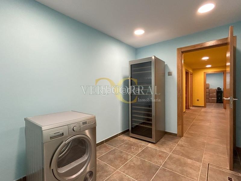 Foto 14036cfb-d7a3-4f2b-8d0b-96a24e85cd17. Chalet exclusiva fantástico chalet en mareo. en Leorio Gijón