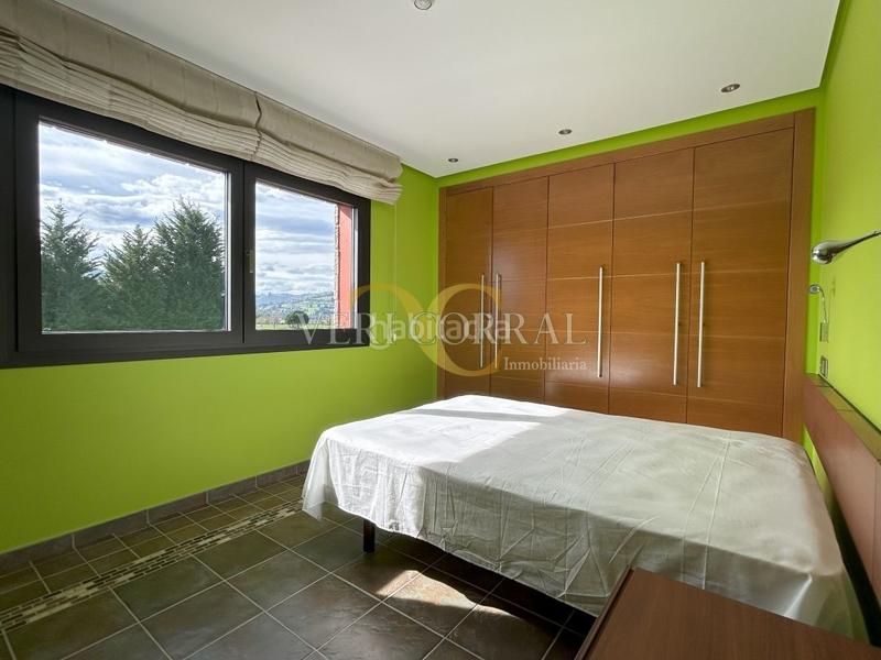 Foto 14ccc0ed-fb14-42a7-af60-77462847c489. Chalet exclusiva fantástico chalet en mareo. en Leorio Gijón