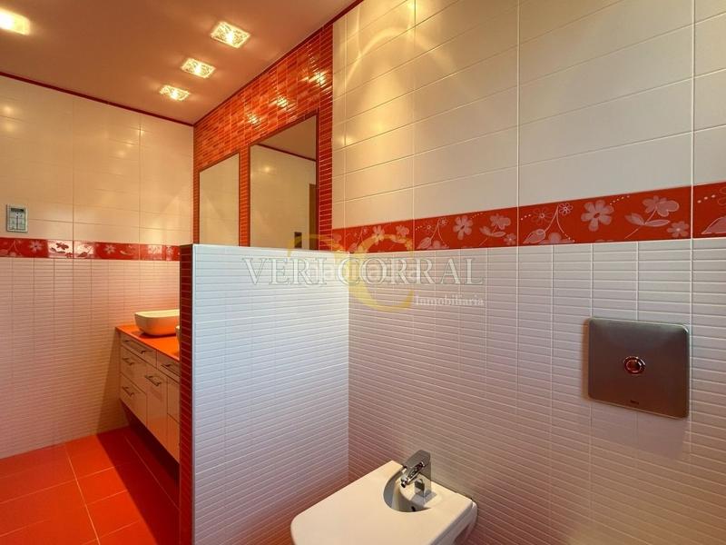 Foto 177c22a1-e754-4bbc-885d-af3f655d39c0. Chalet exclusiva fantástico chalet en mareo. en Leorio Gijón