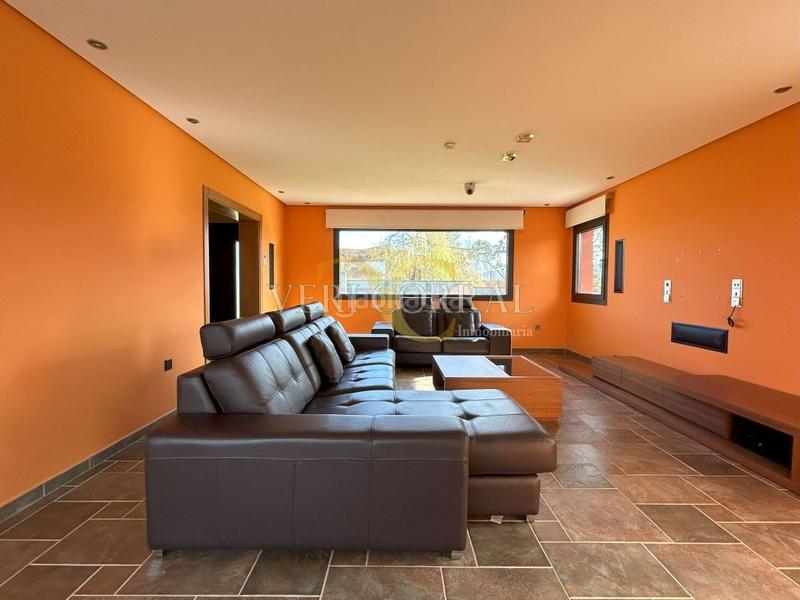 Foto 595e397b-dd1d-4214-b82f-62388abf7f73. Chalet exclusiva fantástico chalet en mareo. en Leorio Gijón