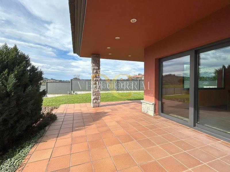 Foto 6b044a66-4a61-4c82-990b-b5eb49b637e1. Chalet exclusiva fantástico chalet en mareo. en Leorio Gijón