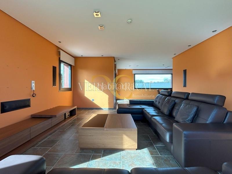 Foto 7555c182-446b-483c-a7ea-a51781ed3b5a. Chalet exclusiva fantástico chalet en mareo. en Leorio Gijón