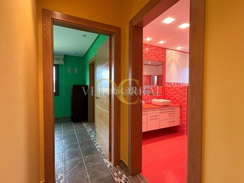 Foto 77a18c38-eef6-40d2-9fb6-0cc265c087dd. Chalet exclusiva fantástico chalet en mareo. en Leorio Gijón