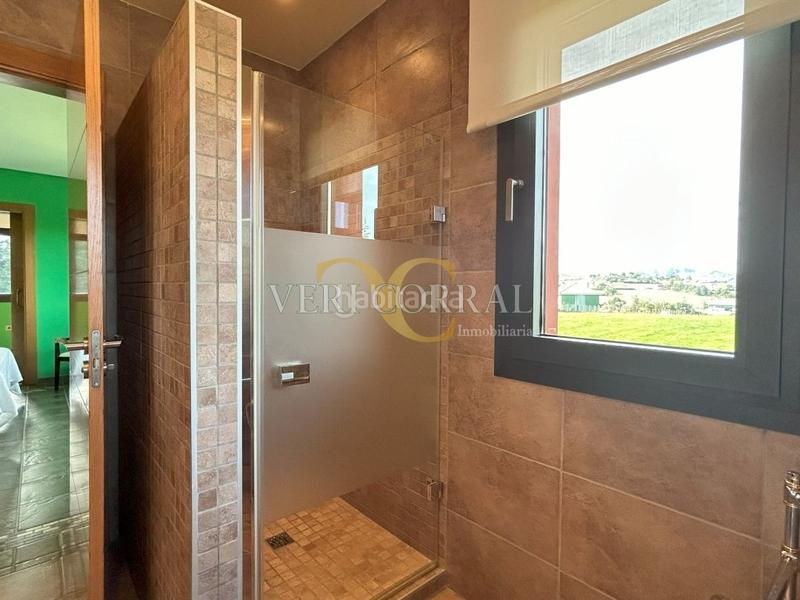 Foto 77ffb8e9-aa99-46ed-8833-f15a635313fa. Chalet exclusiva fantástico chalet en mareo. en Leorio Gijón