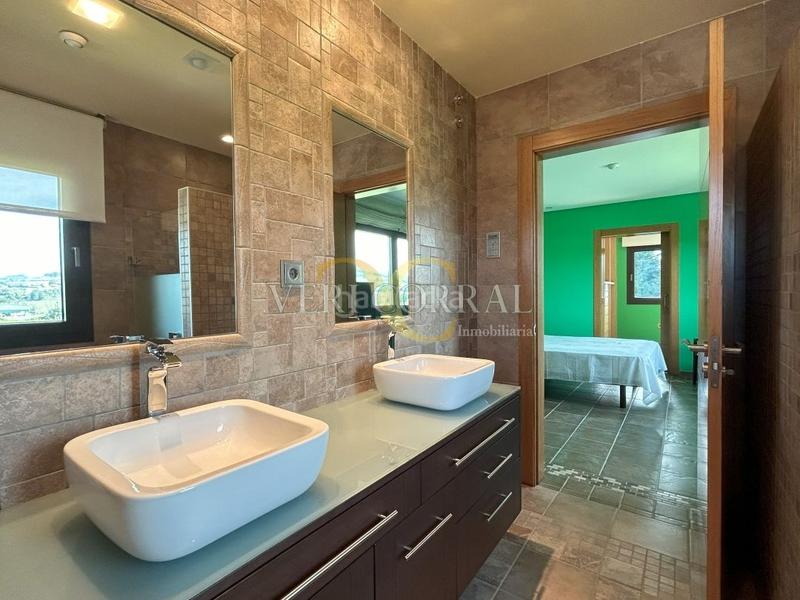 Foto add5c710-e668-4a53-9a77-7e0906a512c4. Chalet exclusiva fantástico chalet en mareo. en Leorio Gijón